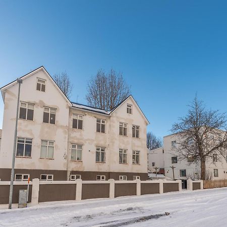 Day Dream Central Akureyri Three Bedroom Apt Ngoại thất bức ảnh
